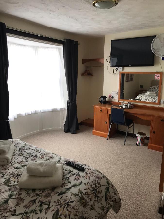 Dolphin Hotel Public House ウェーマス エクステリア 写真
