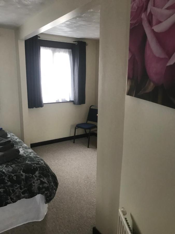 Dolphin Hotel Public House ウェーマス エクステリア 写真